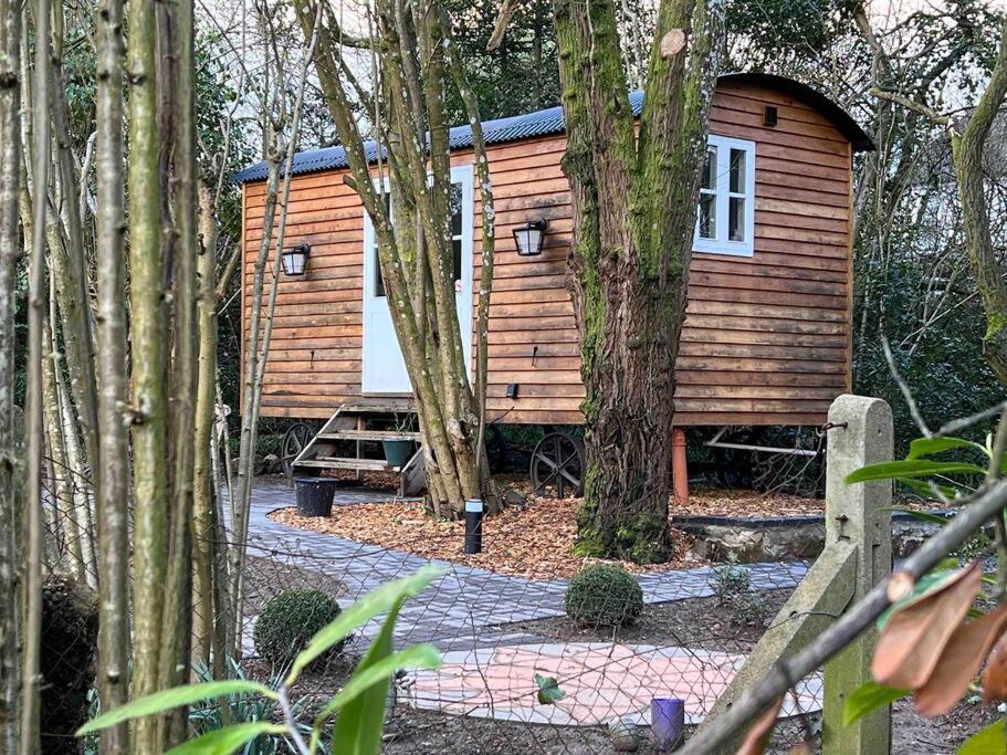 Tranquil Spot Shepherds Hut Cinderford Экстерьер фото